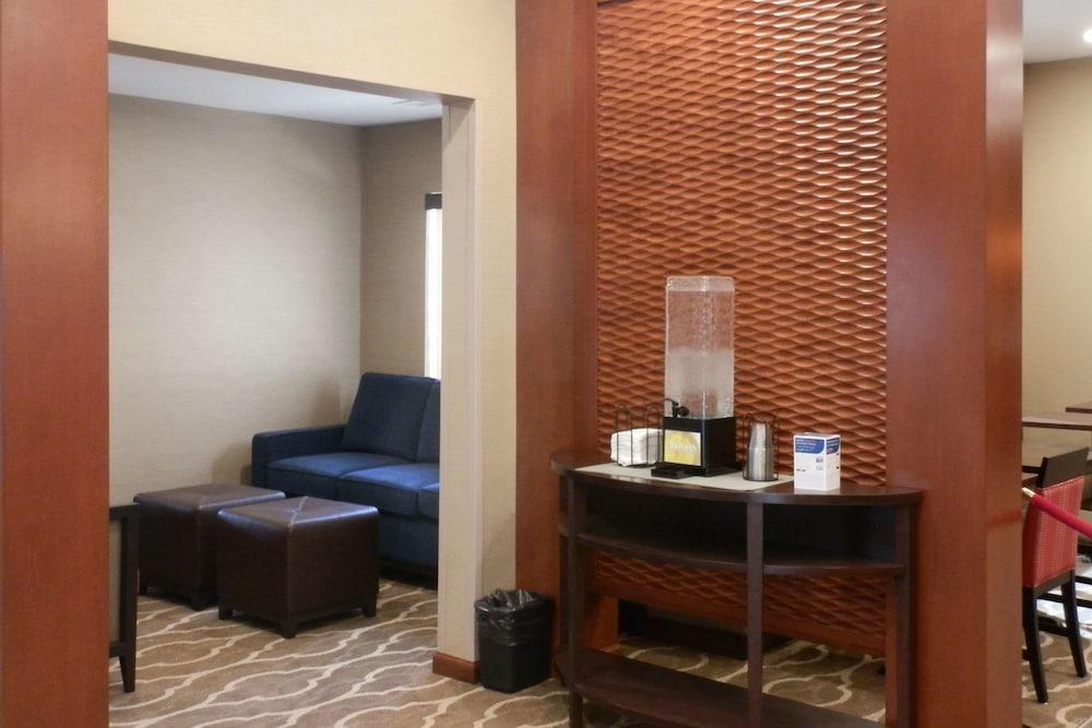 Comfort Suites West Indianapolis - Brownsburg Esterno foto