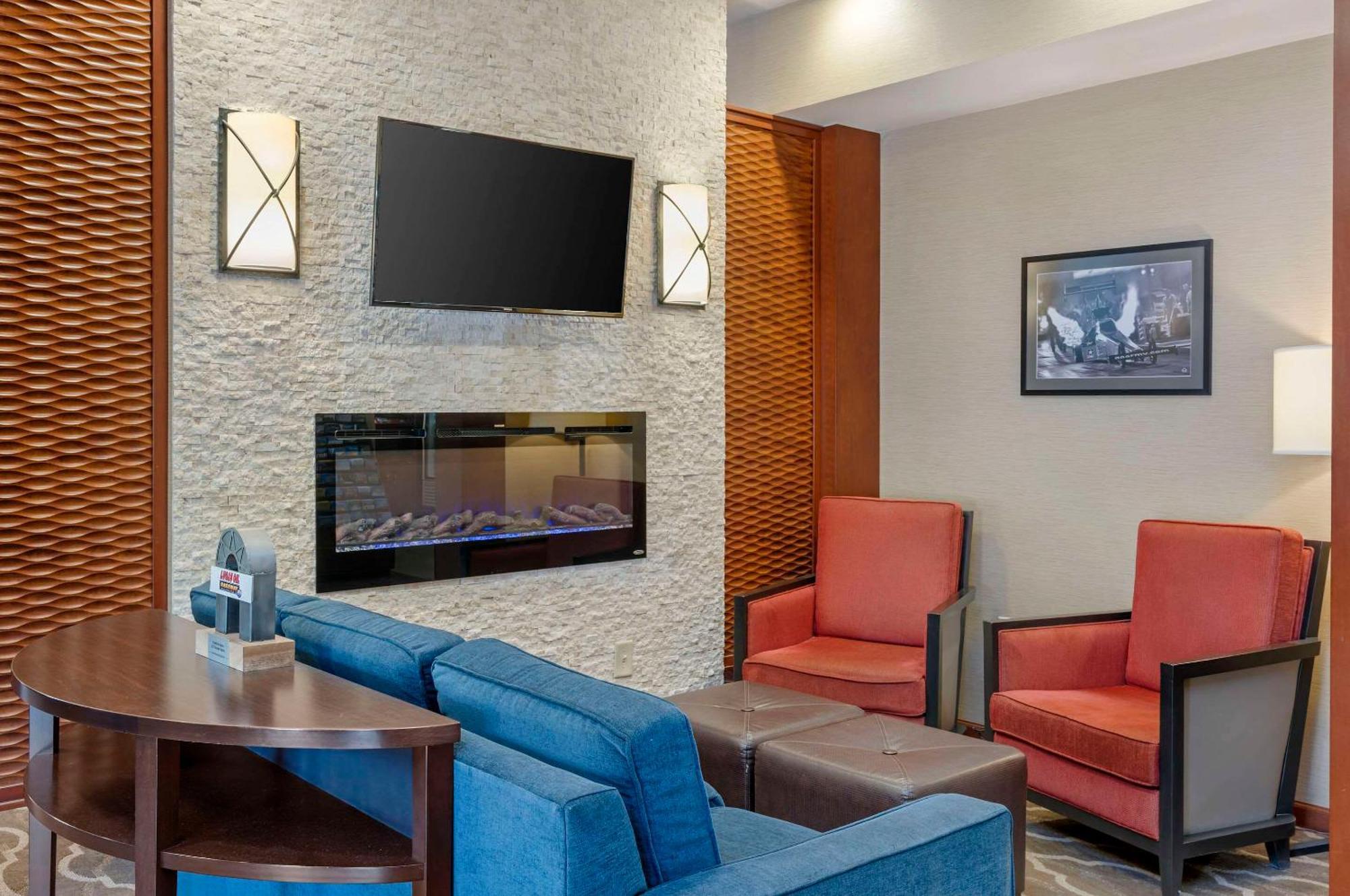 Comfort Suites West Indianapolis - Brownsburg Esterno foto